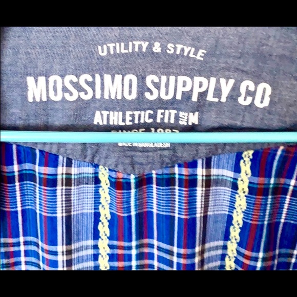 Mossimo Medium Soft Shirt - Picture 2 of 4